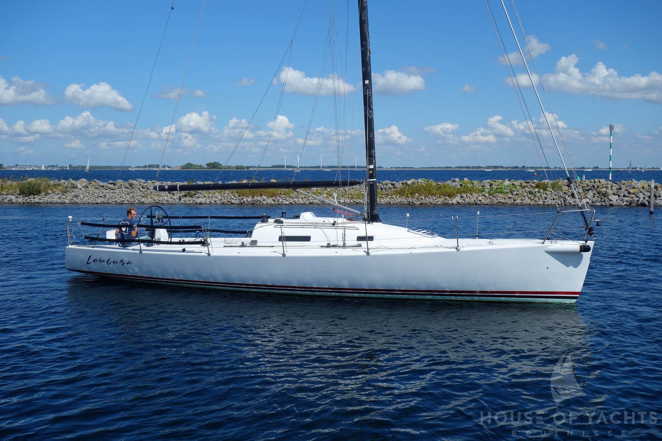 j125 sailboat interior