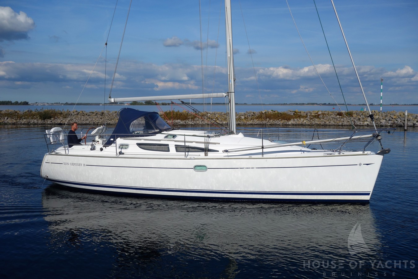 jeanneau sun odyssey 35 sailboat data