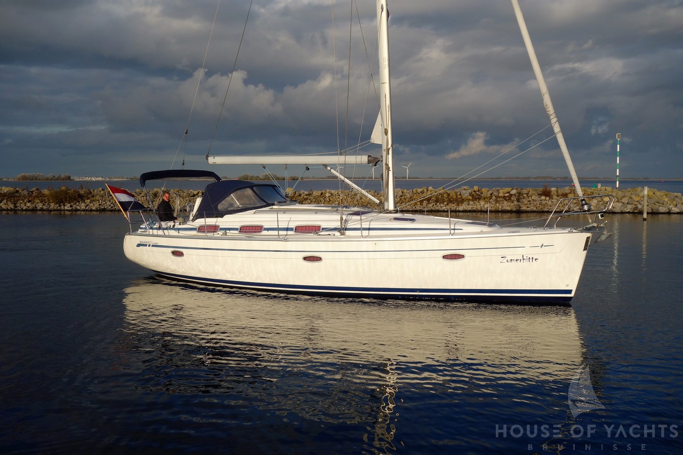 sailboatdata bavaria 39