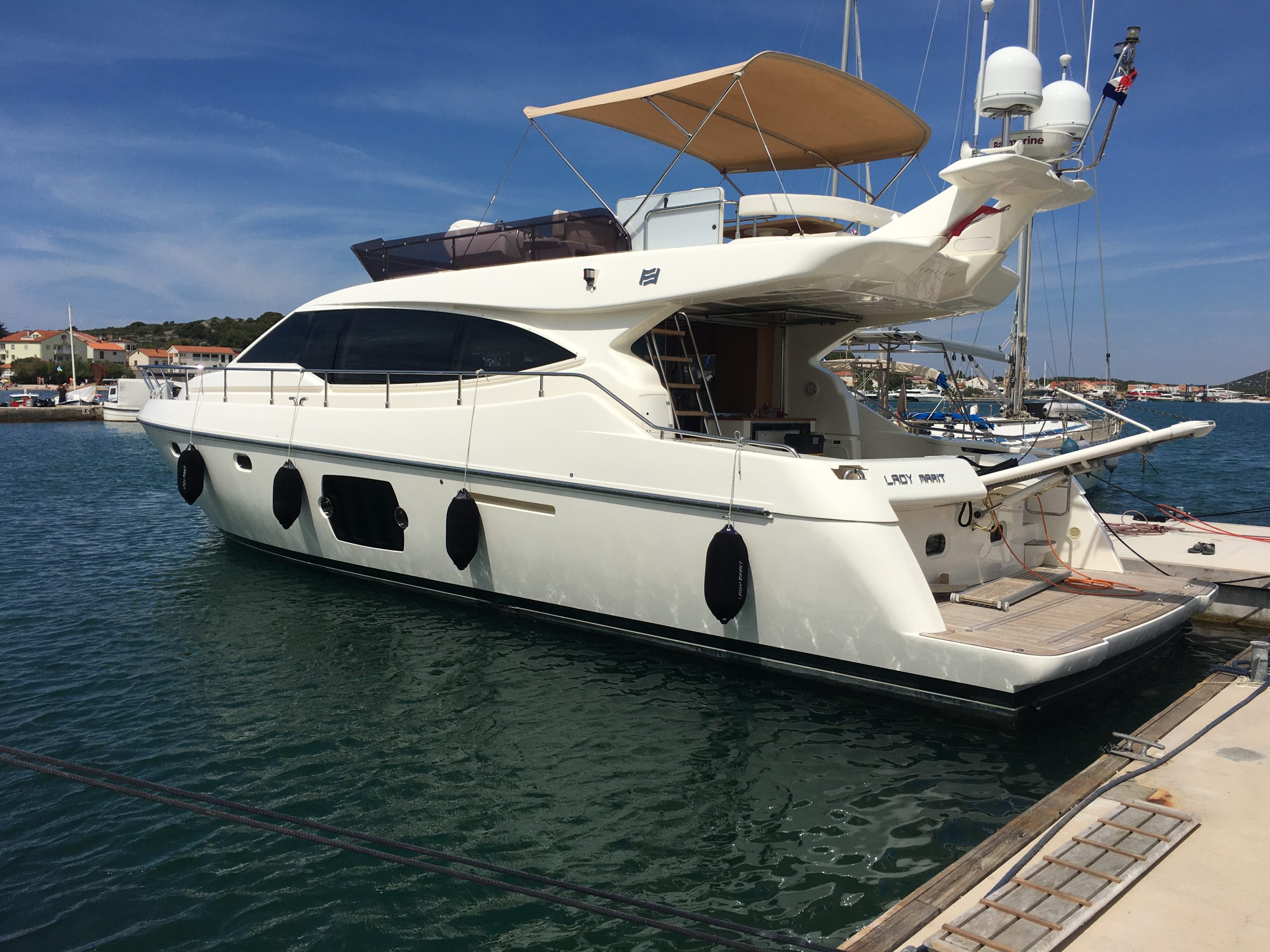 ferretti 510 yacht