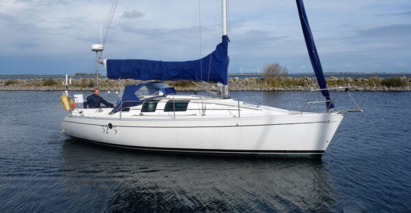 Beneteau Yacht