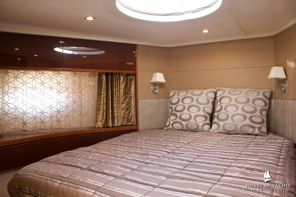 Princess V62