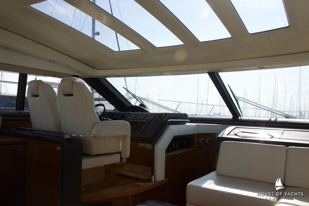 Princess V62