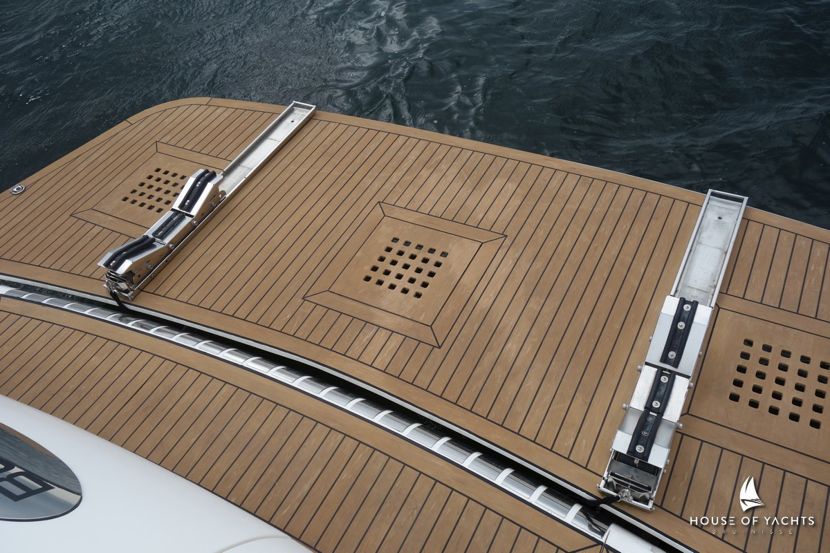 Princess V52