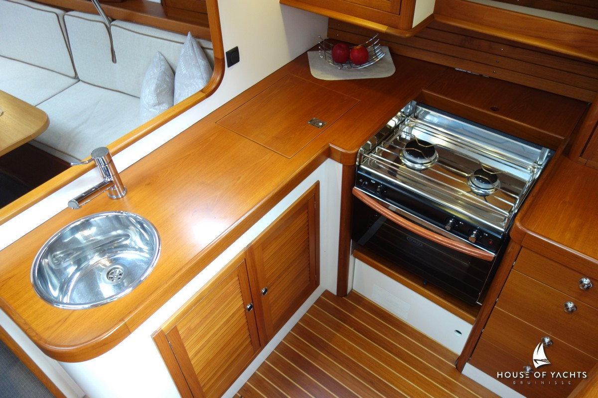 Von Ahlen 403