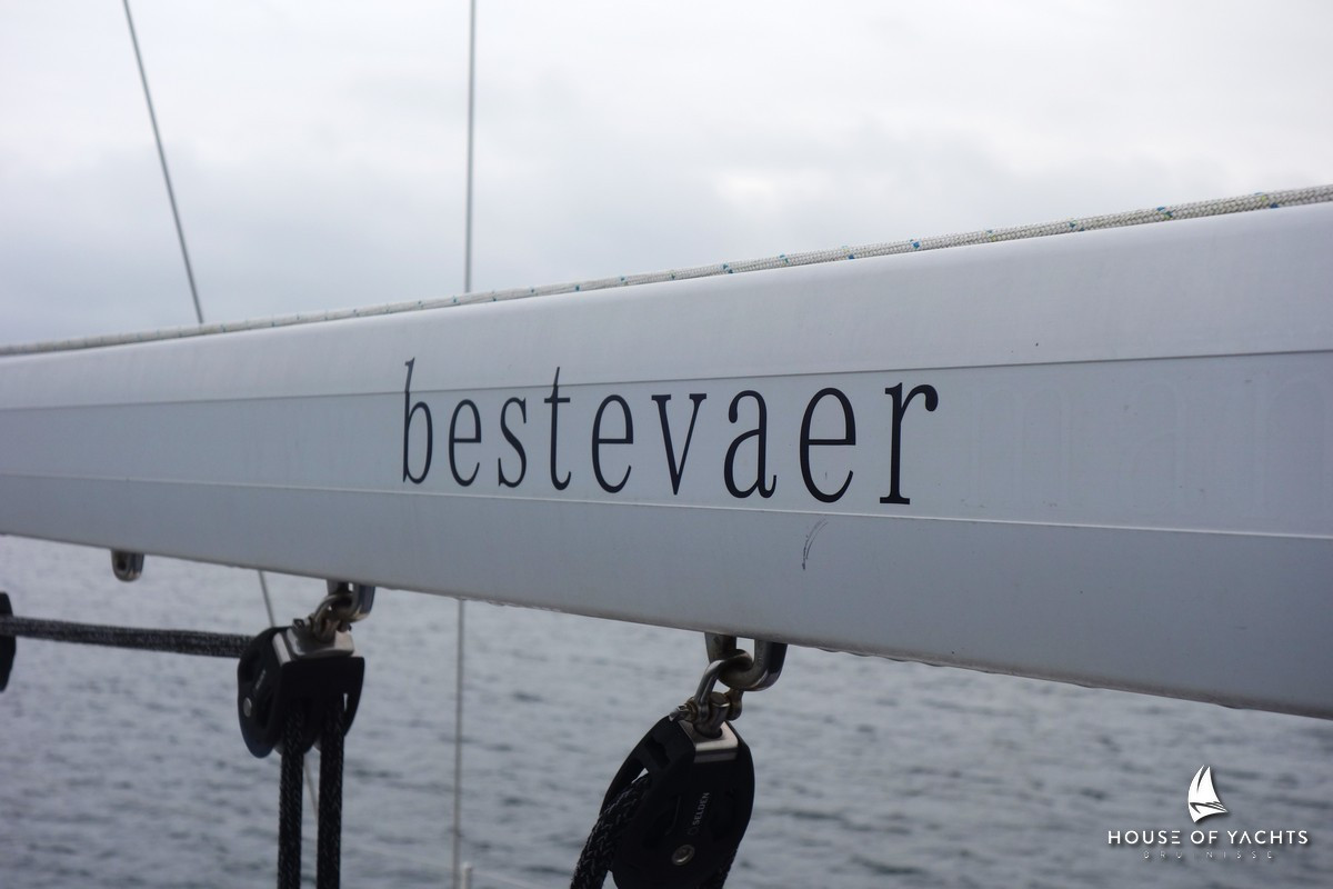 Bavaria 32