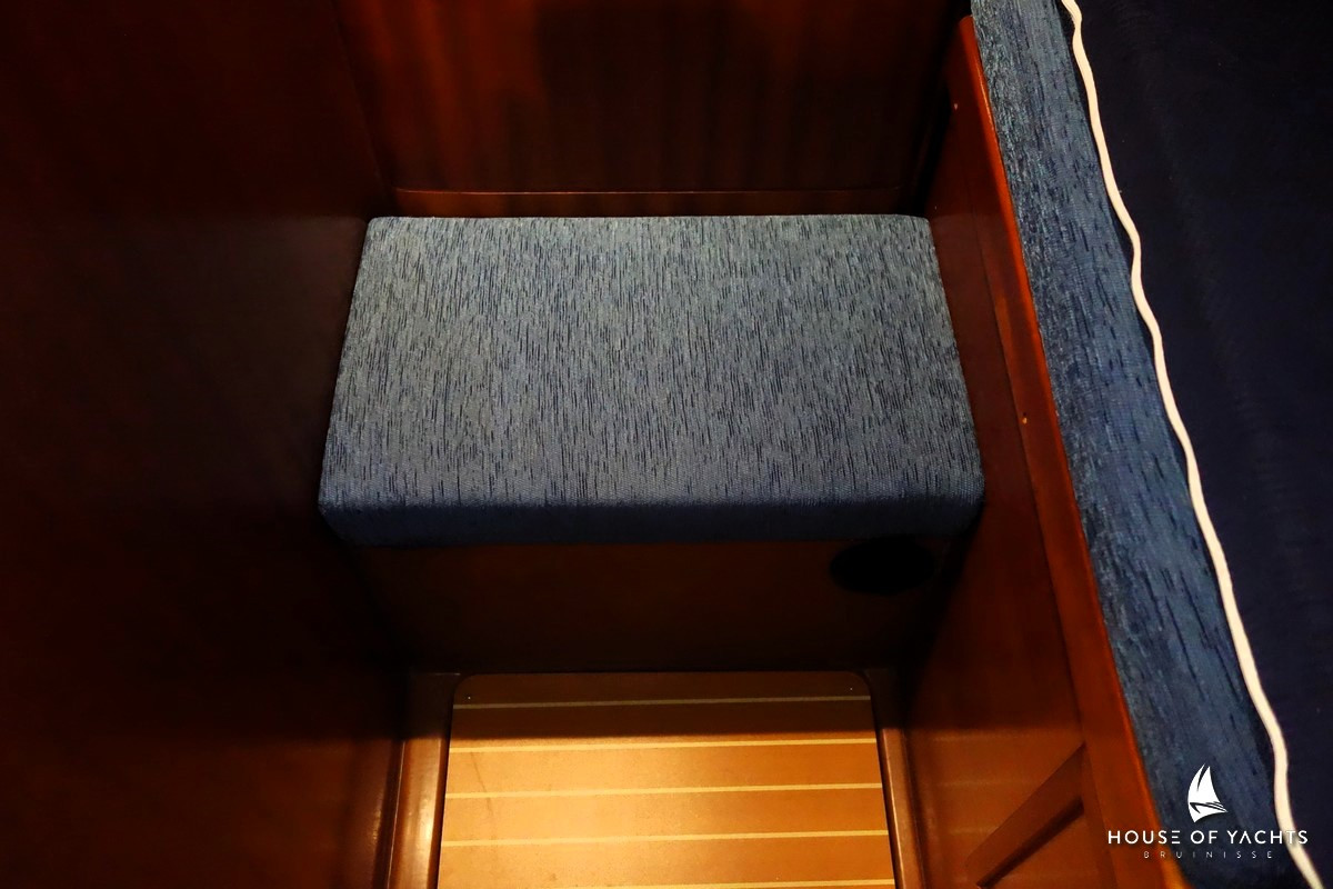 Bavaria 32