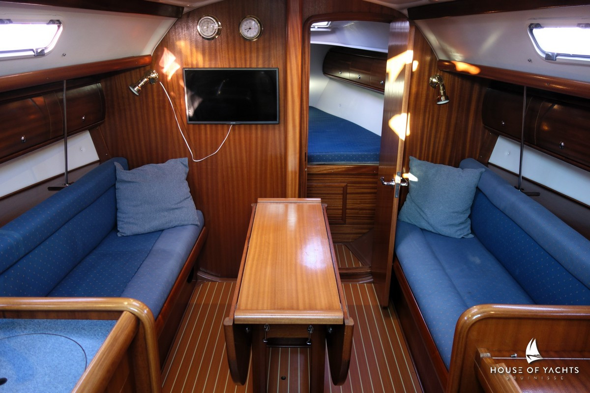 Bavaria 32