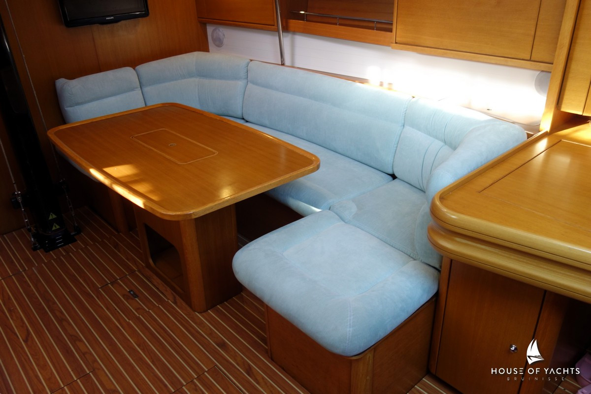 Grand Soleil 43