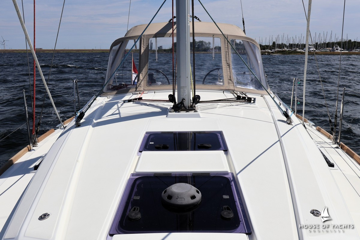 Beneteau Oceanis 35.1