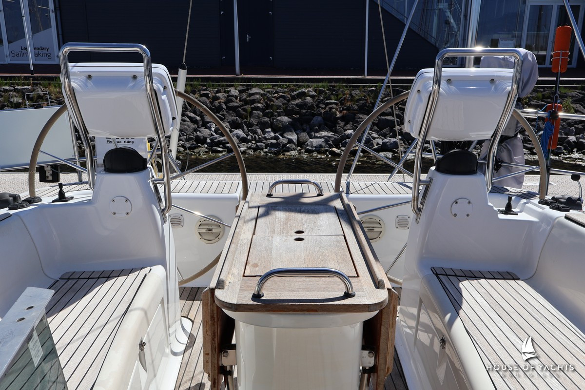 Bavaria 49-3