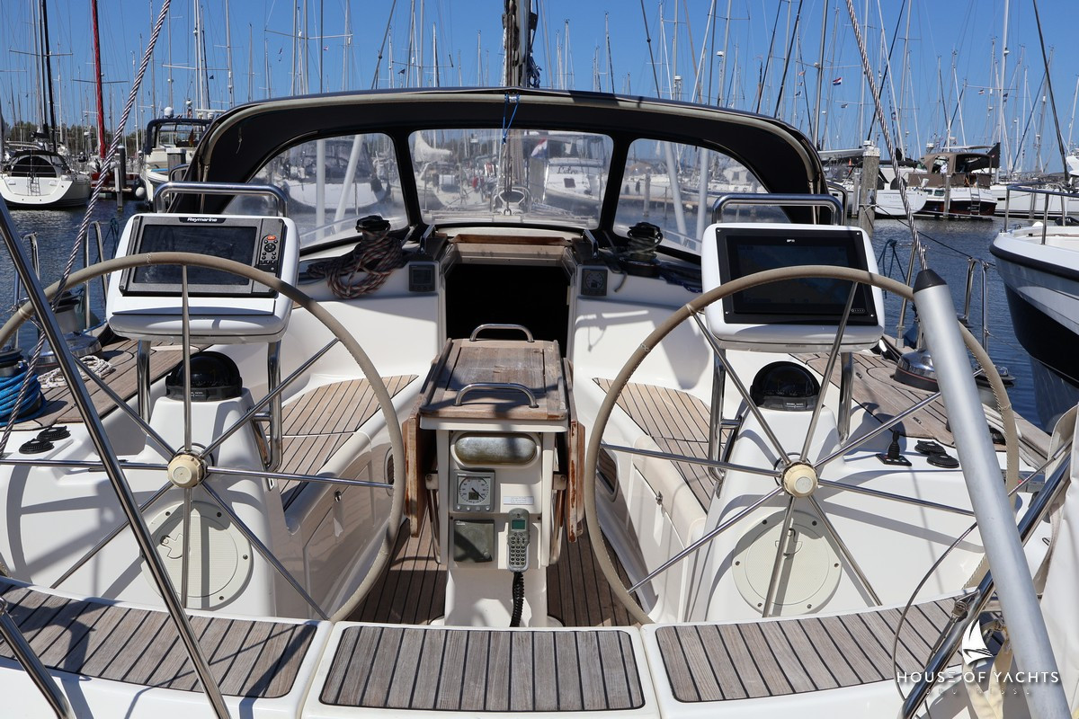Bavaria 49-3