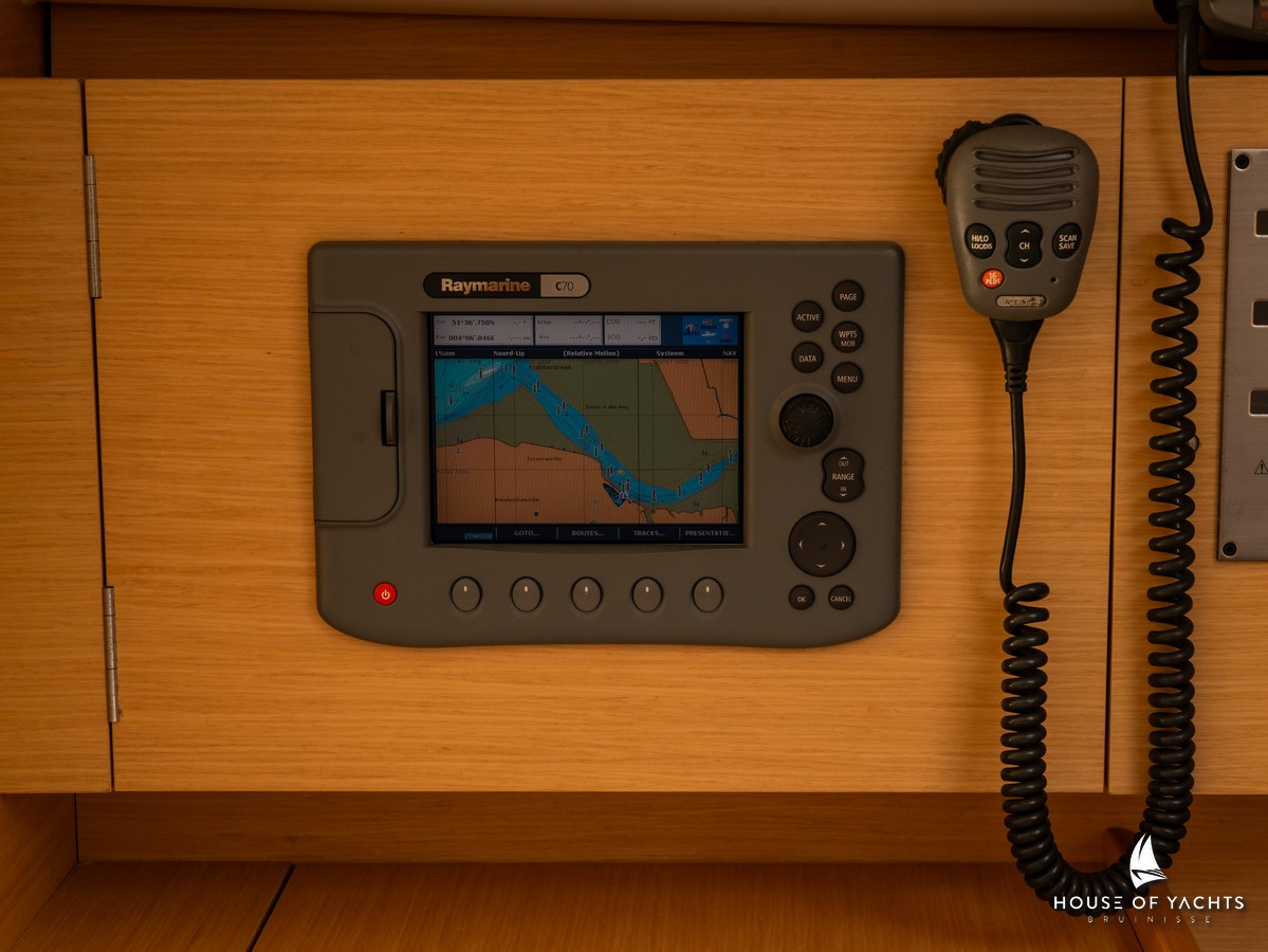 Beneteau First 34.7