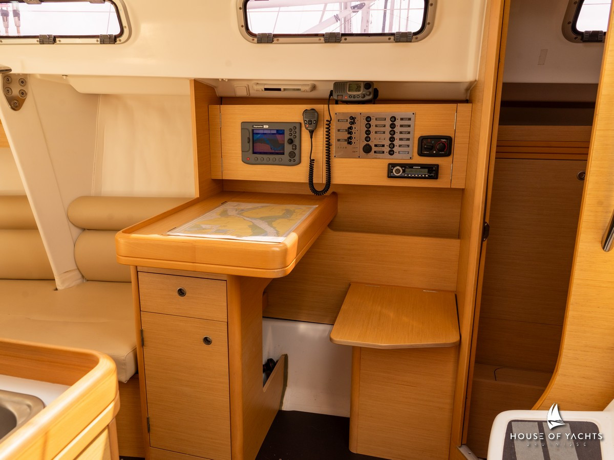 Beneteau First 34.7