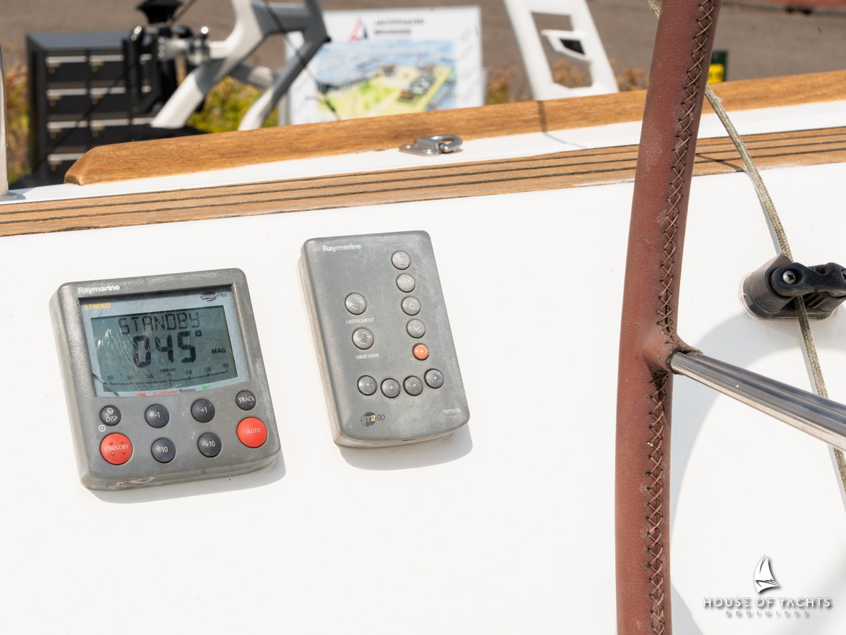 Beneteau First 34.7