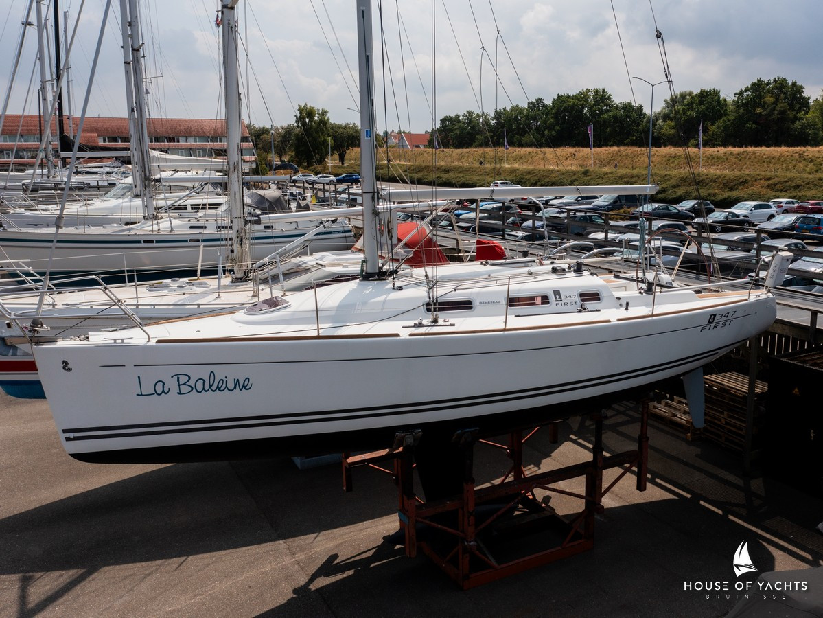 Beneteau First 34.7