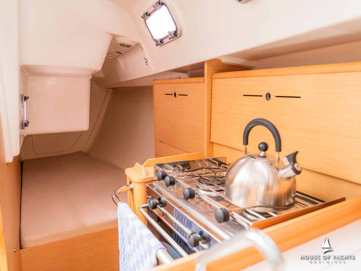Beneteau First 34.7