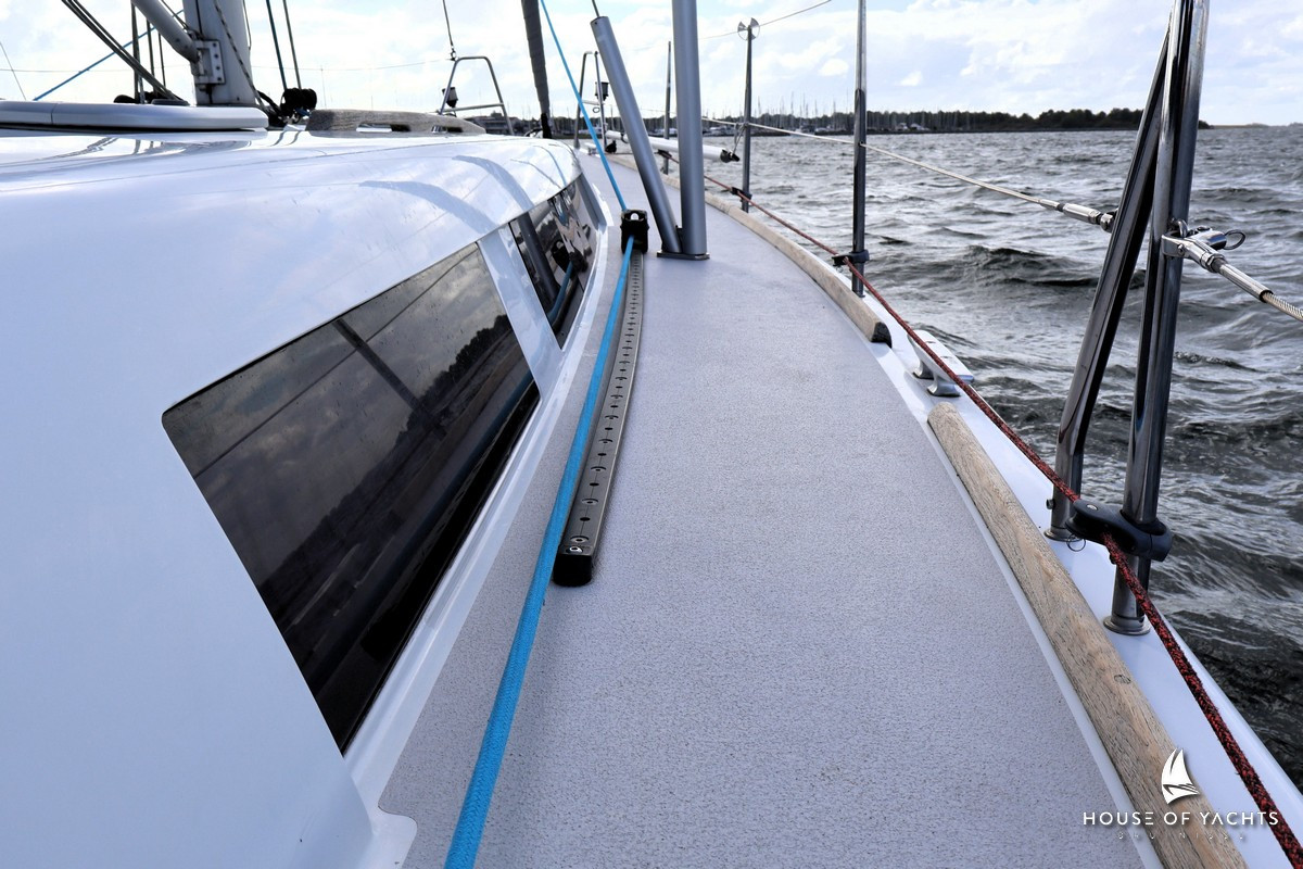 Grand Soleil 40