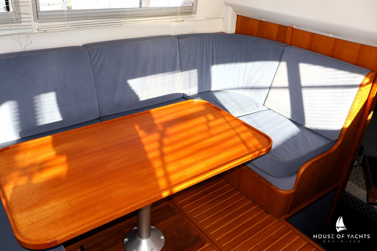 Atlantic 38