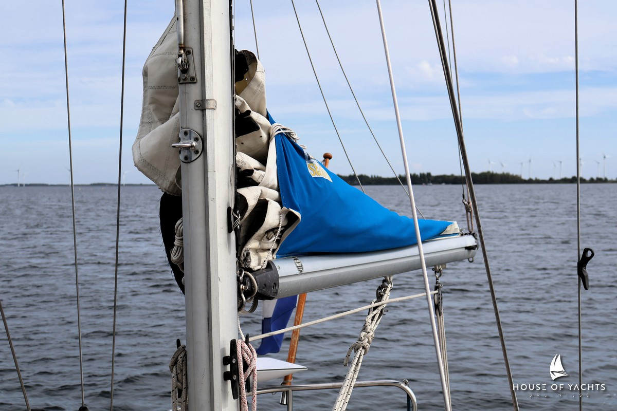 Hallberg-Rassy 42E